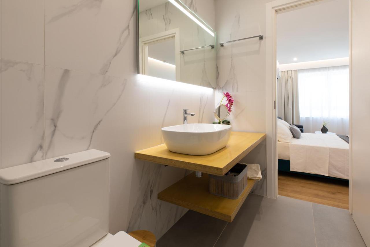 Minimal Apartment In Plaka Athènes Extérieur photo